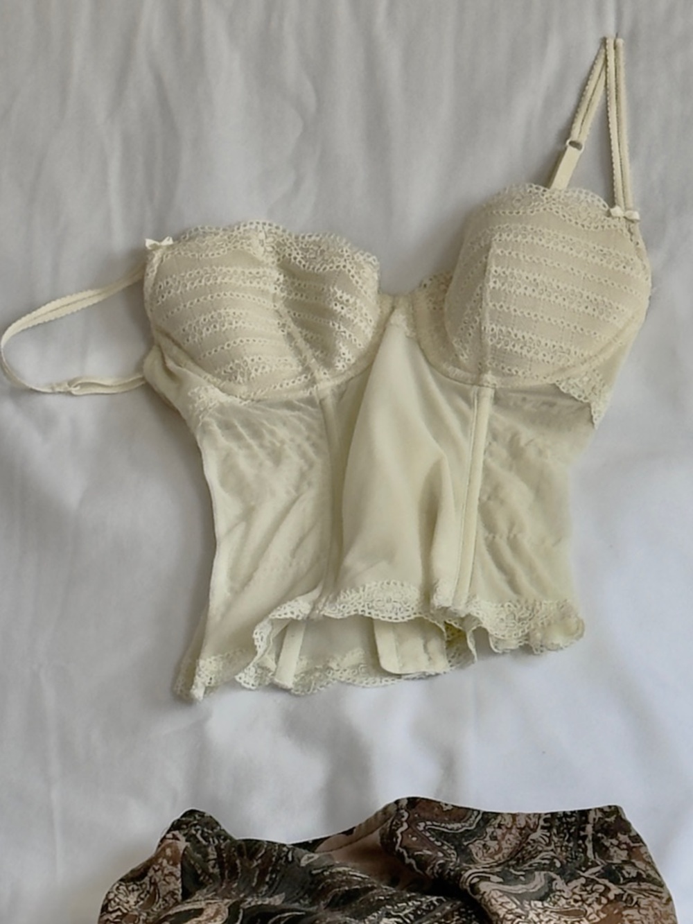 • La Senza Cream Lace Corset Top •